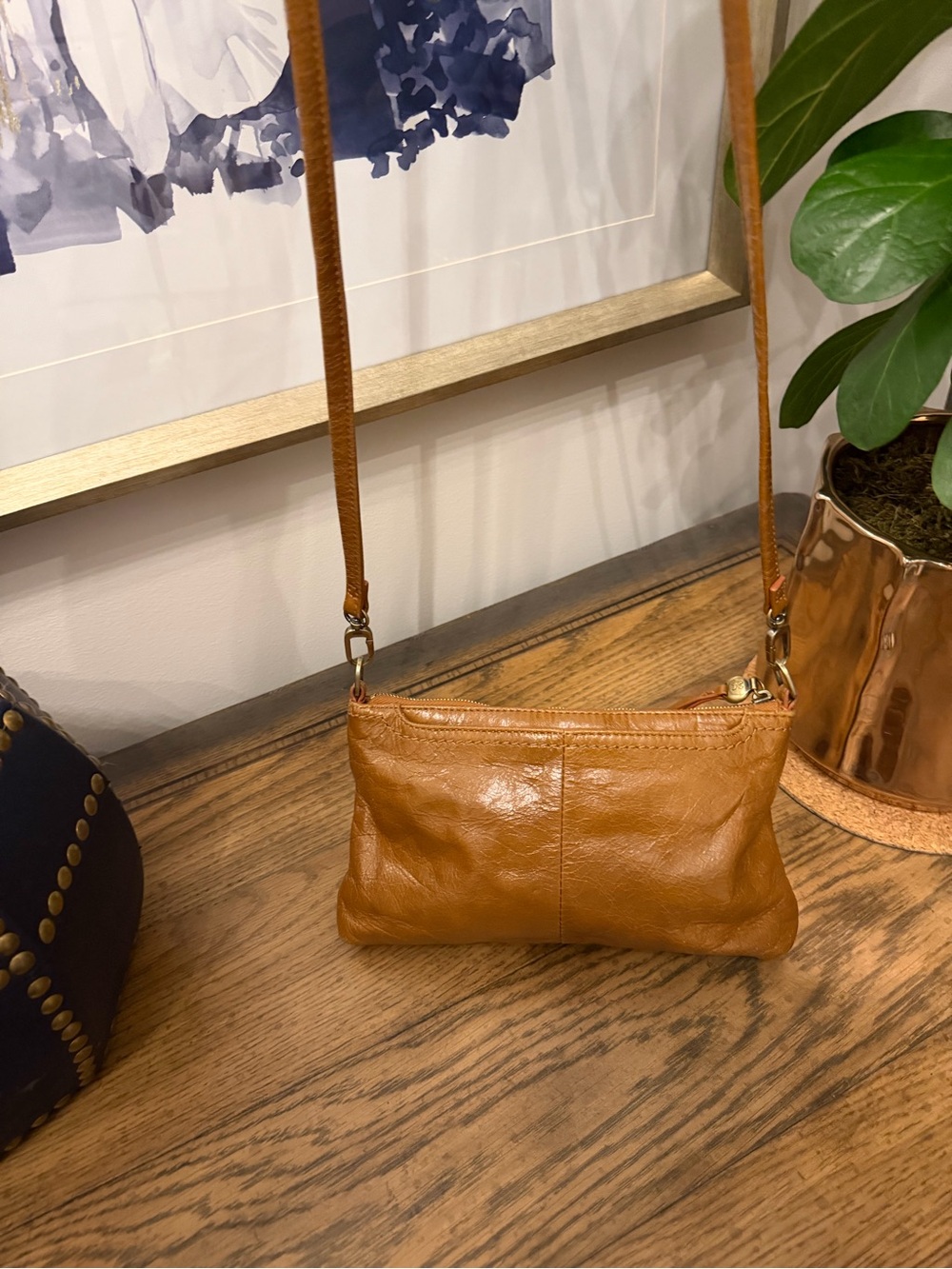 Hobo Darcy Leather Crossbody Bag in Tan - Minimal Everyday Style